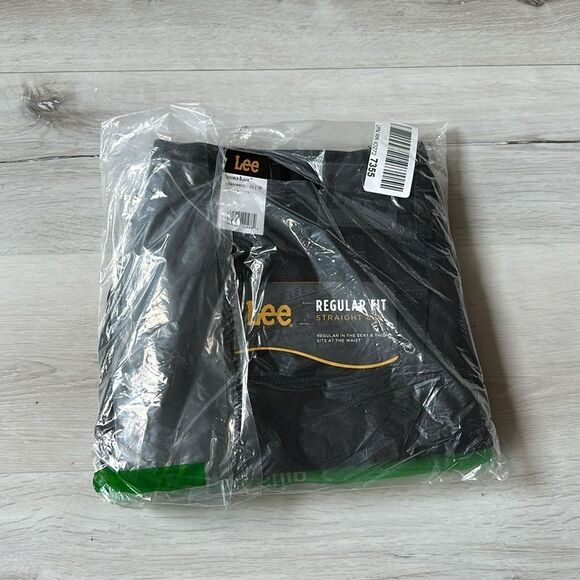LEE REGULAR FIT STRAIGHT LEG JEAN:DOUBLE BLACK 34x29 NWT IN PKG - Picture 6 of 9